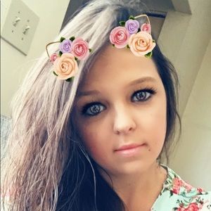 Meet your Posher, Kayla